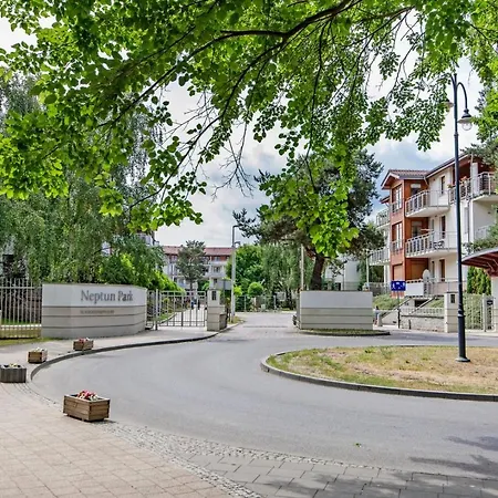 Mumbai - Neptun Park By Oneapartments *