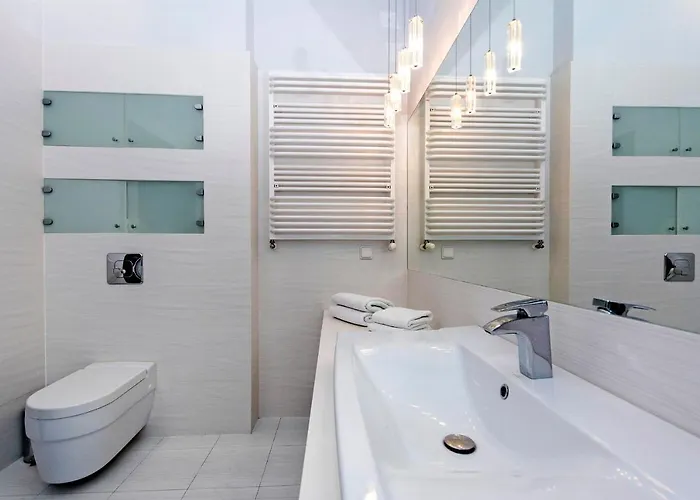 Mumbai - Neptun Park By Oneapartments